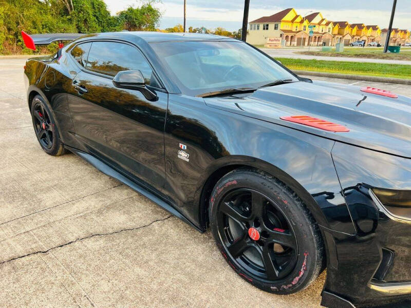 2019 Chevrolet Camaro 1LT photo 20