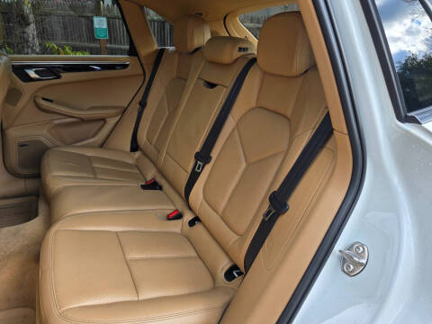 2017 Porsche Macan S