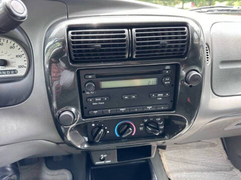 2004 Mazda B-Series B3000 SE