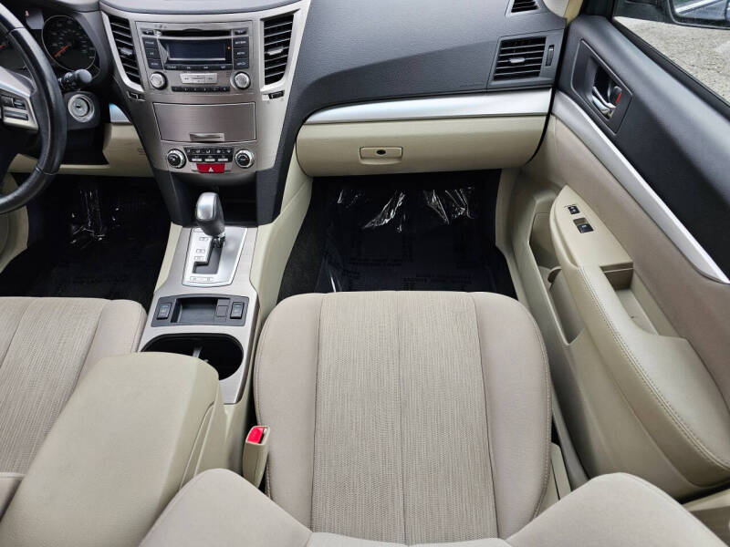 2013 Subaru Outback 2.5i Premium