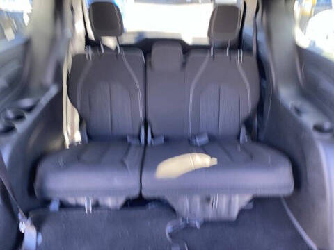 2023 Chrysler Pacifica Touring