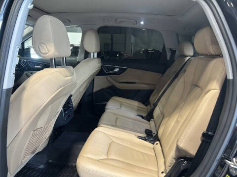 2023 Audi Q7 quattro Premium Plus 55 TFSI