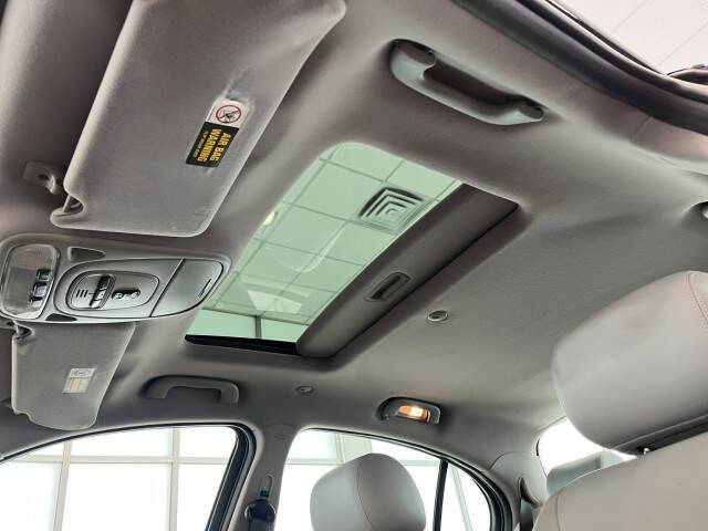 2005 Jaguar S-Type R