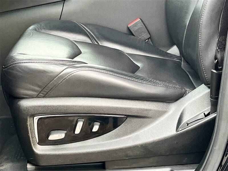 2020 Cadillac Escalade Premium Luxury