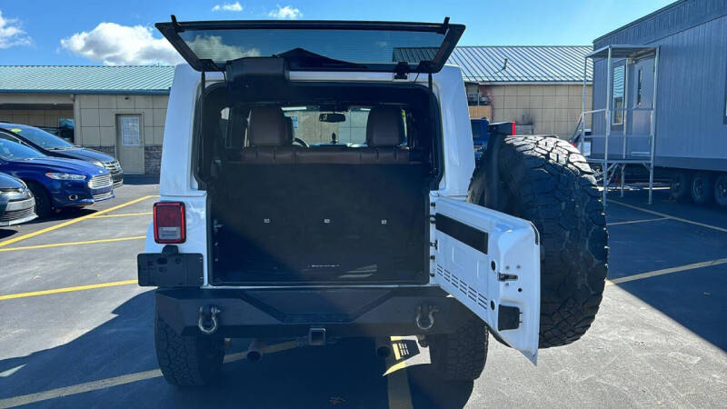 2016 Jeep Wrangler Unlimited Sahara