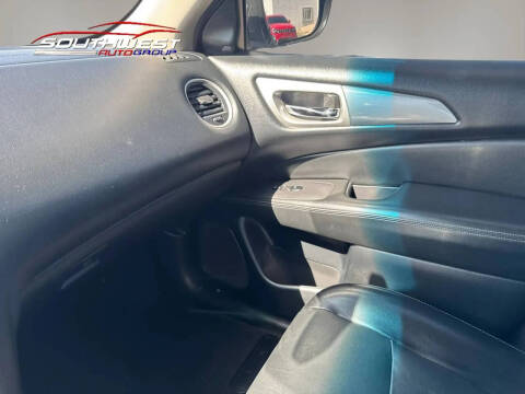 2020 Nissan Pathfinder SL