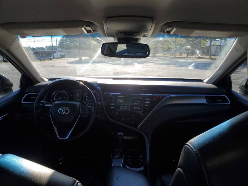 2018 Toyota Camry SE