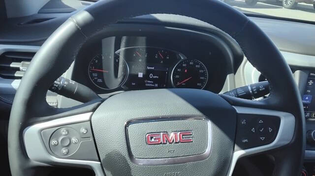 2023 GMC Acadia SLT