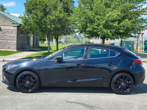 2016 Mazda MAZDA3 s Grand Touring