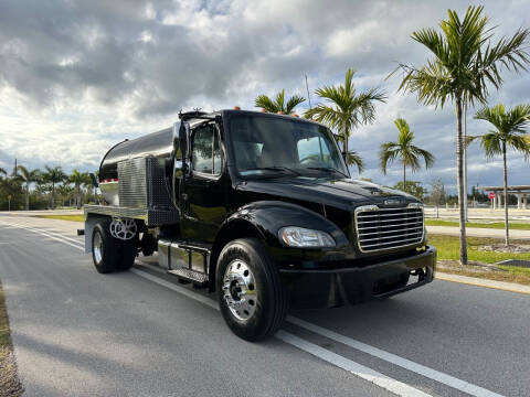 2015 Freightliner M2 106