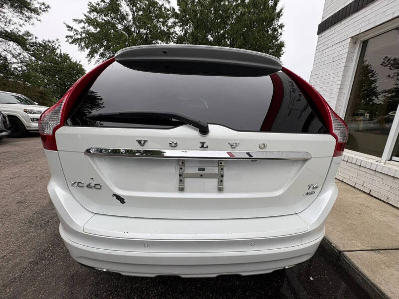 2016 Volvo XC60 T6 Drive-E