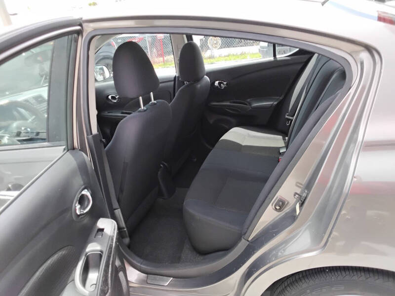 2012 Nissan Versa 1.6 S