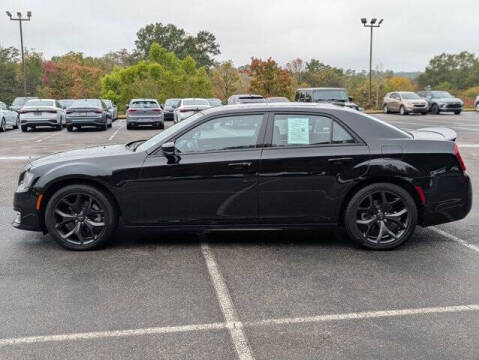 2023 Chrysler 300 S V8