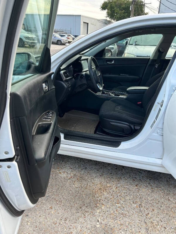 2019 Kia Optima LX