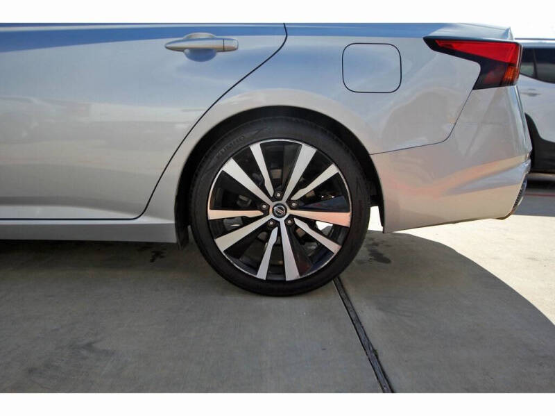 2020 Nissan Altima 2.5 SR