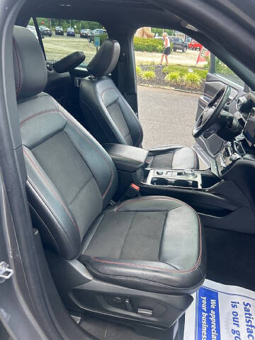 2023 Ford Explorer ST-Line