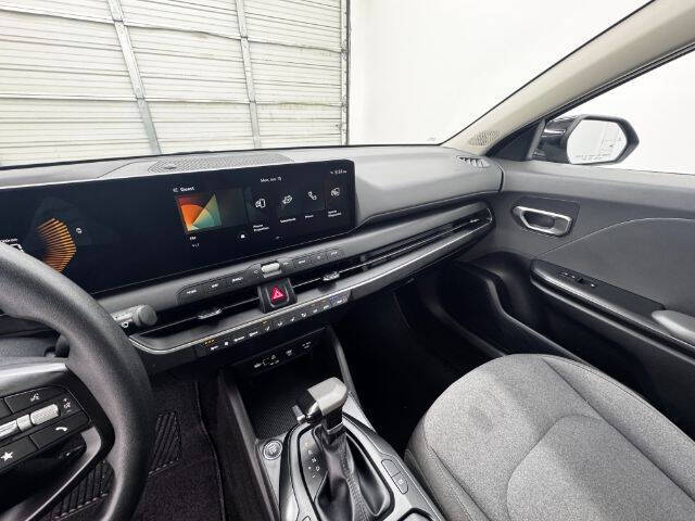 2025 Kia K4