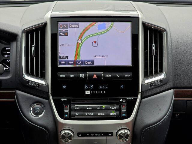 2018 Toyota Land Cruiser