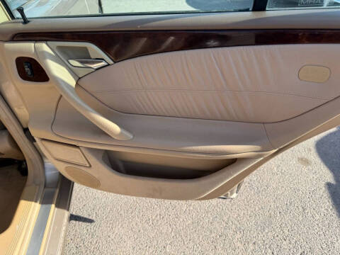 2000 Mercedes-Benz E-Class E 320 4MATIC