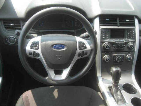 2014 Ford Edge SE