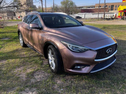 2017 Infiniti QX30 Premium