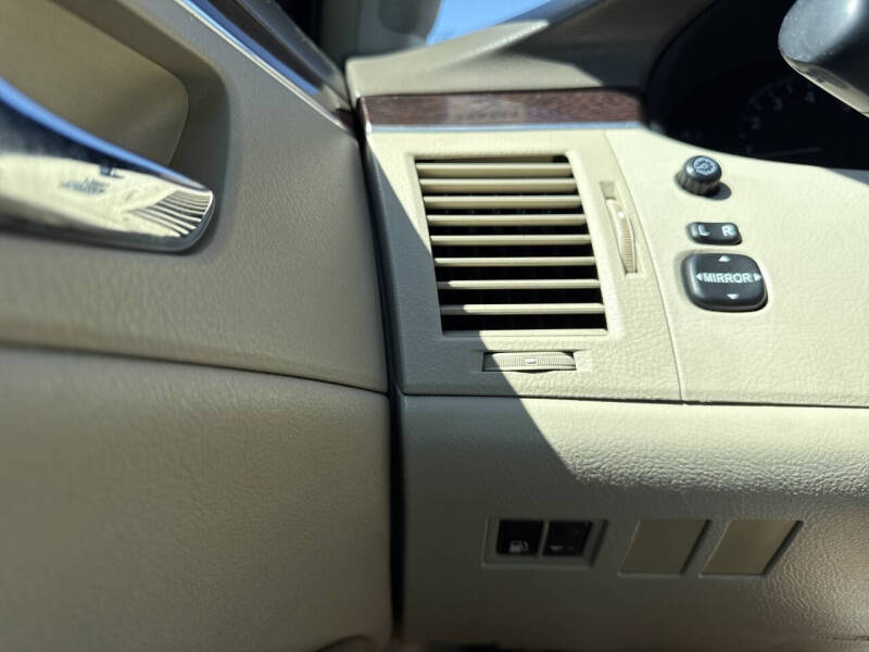 2010 Toyota Avalon XLS