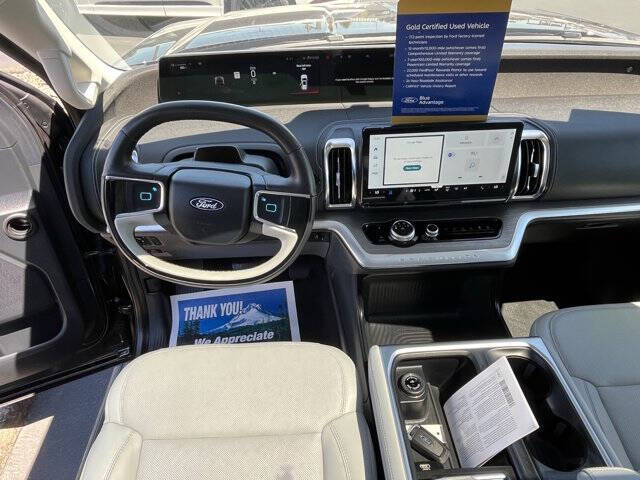 2025 Ford Expedition MAX Platinum