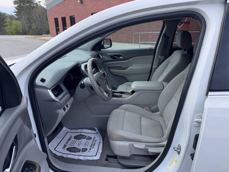 2017 GMC Acadia SLE-1