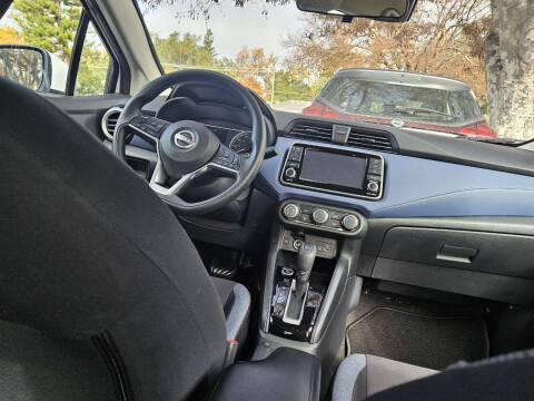 2023 Nissan Versa SV