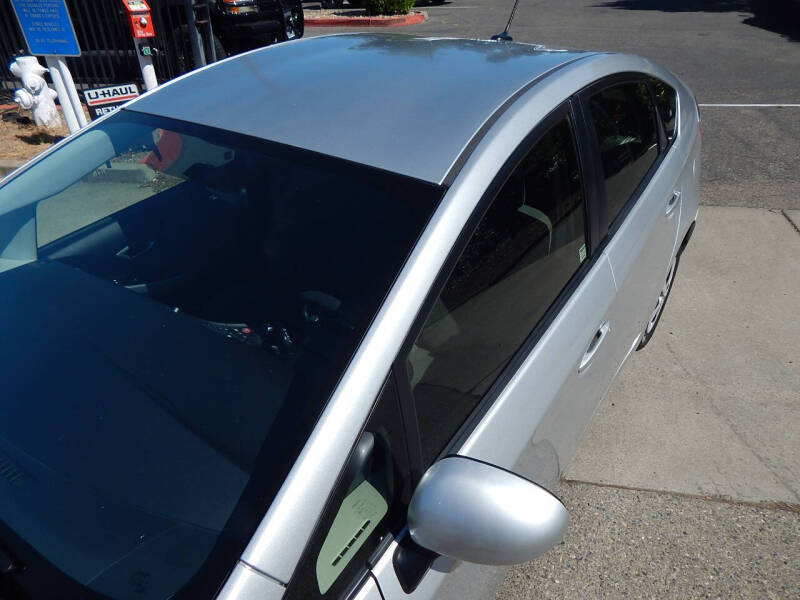 2014 Toyota Prius Three