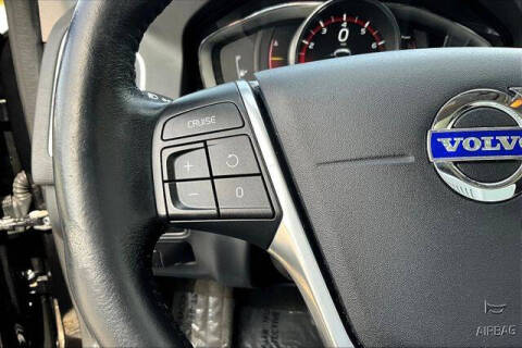 2017 Volvo XC60 T6 Dynamic