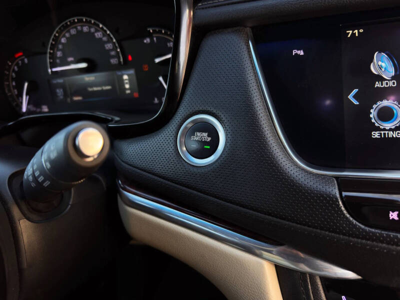 2017 Cadillac XT5 Premium Luxury