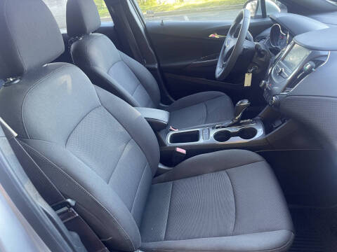 2017 Chevrolet Cruze LT Auto