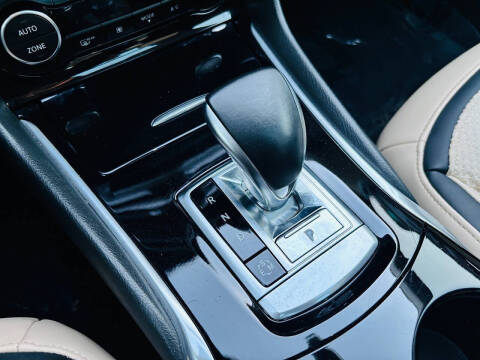 2019 Infiniti QX30 Luxe