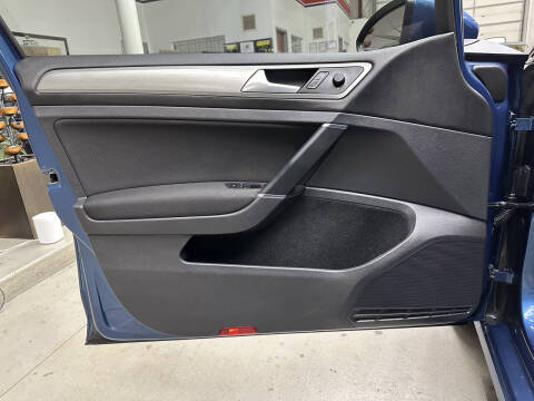 2017 Volkswagen Golf SportWagen TSI S 4Motion