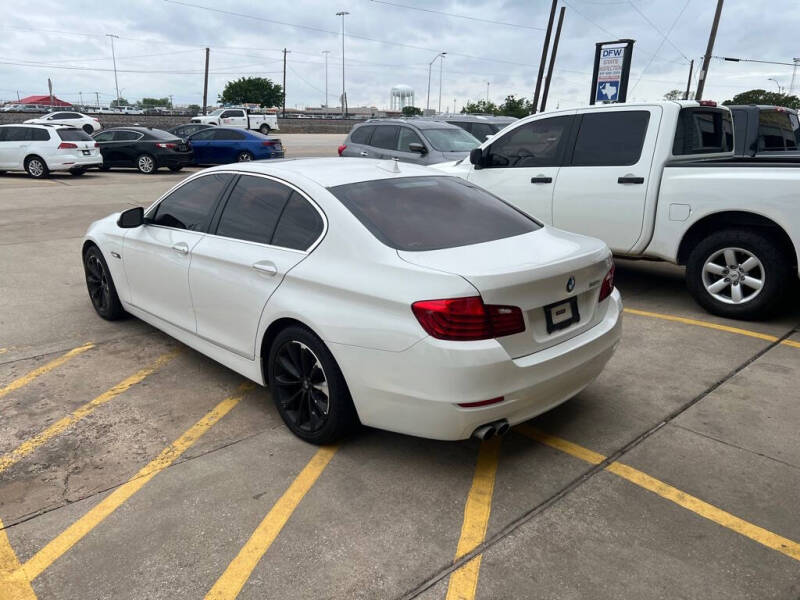 2016 BMW 5 Series 528i