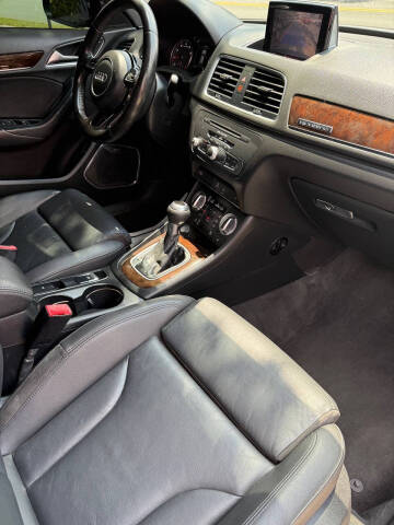 2015 Audi Q3 2.0T quattro Prestige