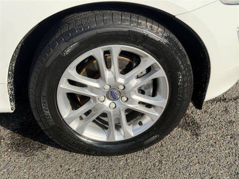 2016 Volvo XC60 T5 Drive-E Premier