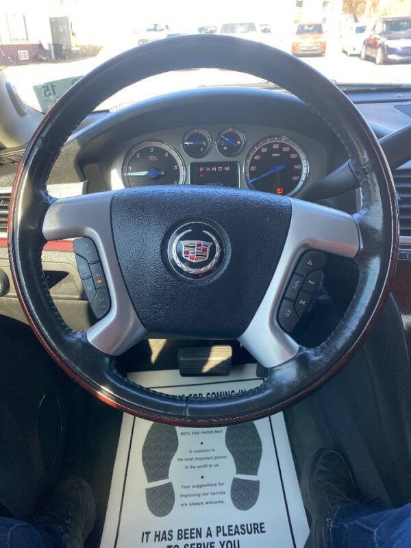 2011 Cadillac Escalade Luxury