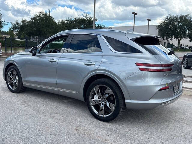 2023 Genesis Electrified GV70