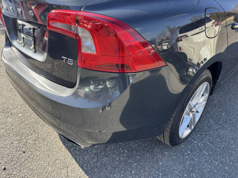 2015 Volvo S60 T5 Drive-E Premier Plus