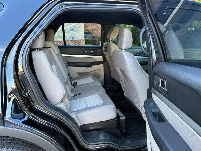 2018 Ford Explorer