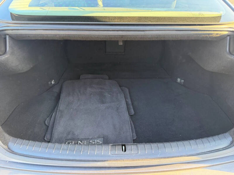 2015 Hyundai Genesis