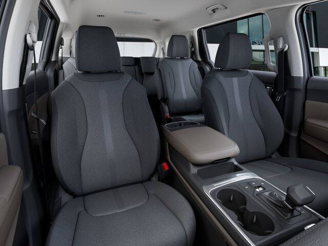 2026 Kia Carnival LX