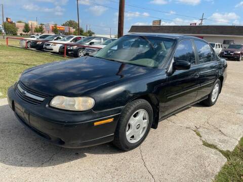 2001 Chevrolet Malibu for sale at Cash Car Outlet in Mckinney TX