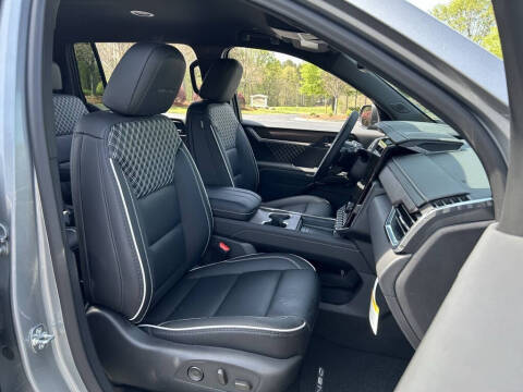 2025 GMC Acadia Denali