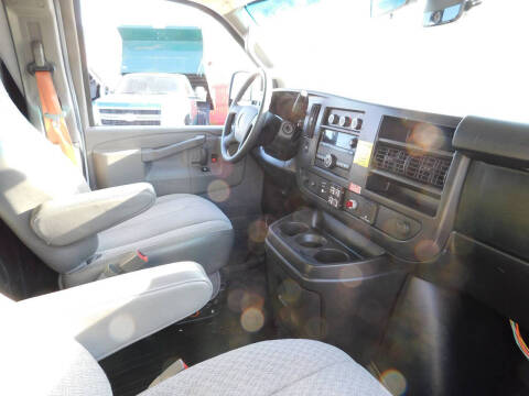 2017 GMC Savana 2500