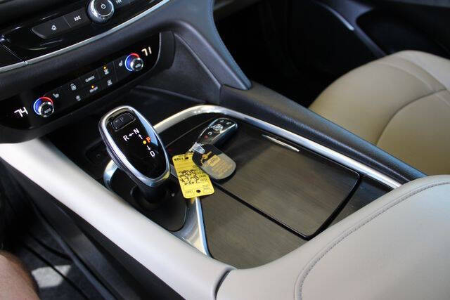 2020 Buick Enclave Essence