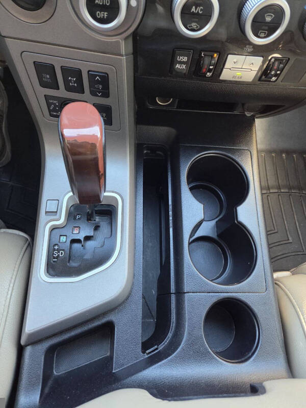 2014 Toyota Sequoia Platinum