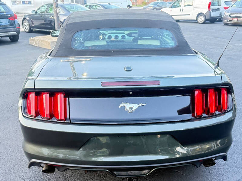 2016 Ford Mustang EcoBoost Premium